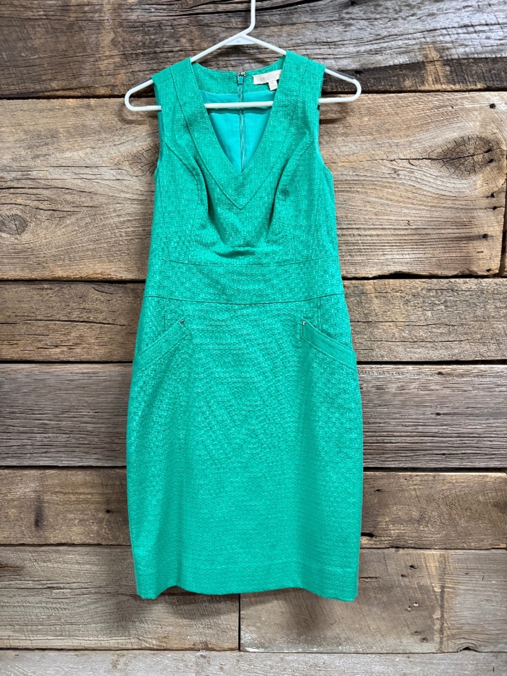 Etcetera Vneck Sleeveless Sheath dress, Green, Size 0
